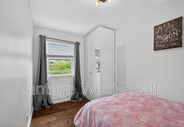 3859 Carrall Rd #3 — Photo 12