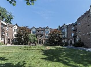 6 Riverside Dr APT 105, Cranford, NJ 07016