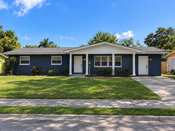 2924 Sherwood Ln, Fort Pierce, FL 34982