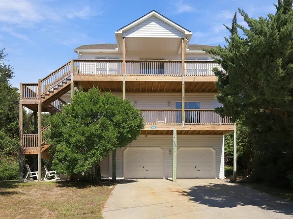 5706 Beach View Ln, Emerald Isle, NC 28594