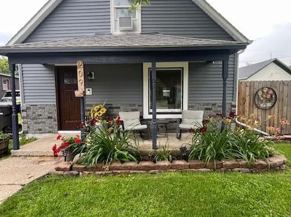 209 4th Ave SW, Jamestown, ND 58401