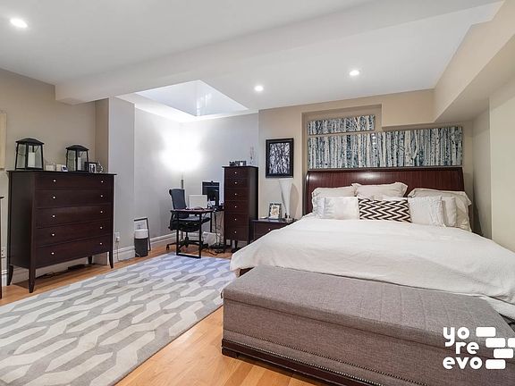 5th image of 240 E 15th St APT 1