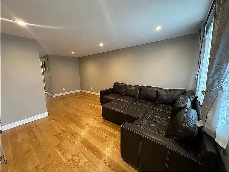 43 Wolcott St #2 — Photo 3