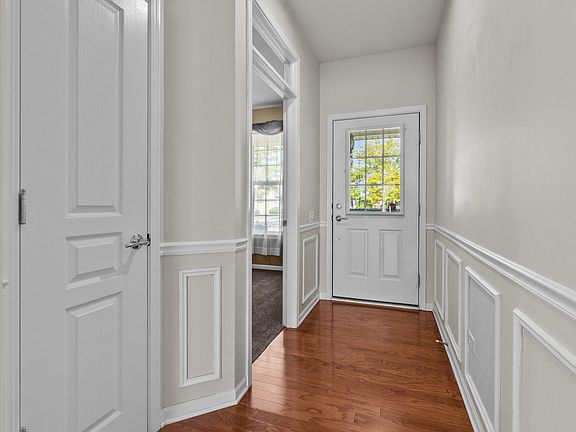 3rd image of 14215 Flagstaff Ct