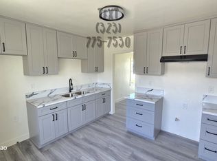 11908 S Elva Ave, Los Angeles, CA 90059
