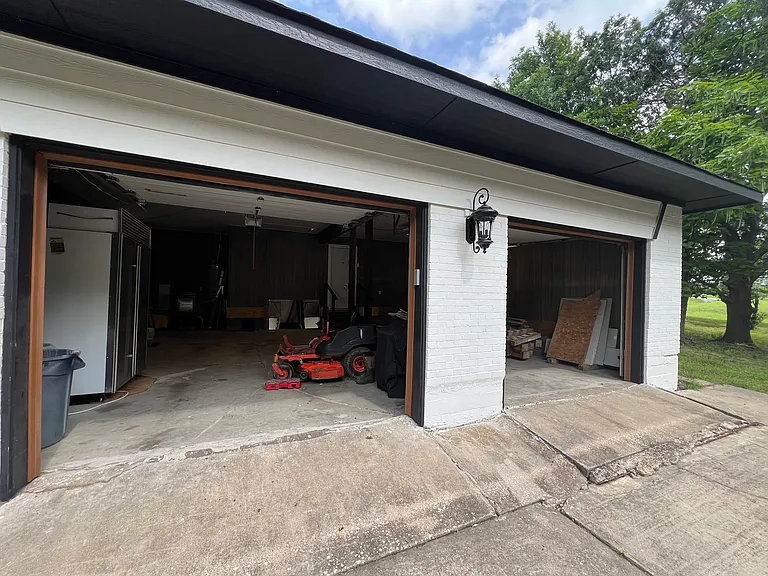 14784 FM 121 — Photo 40