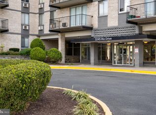 3245 Rio Dr APT 714, Falls Church, VA 22041
