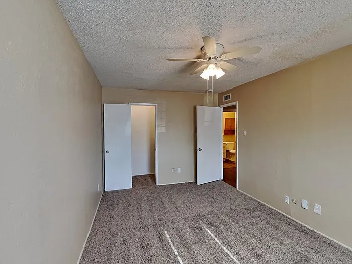 7409 Whitewood Dr — Photo 17