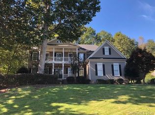 2534 Beacon Crest Ln, Lake Wylie, SC 29710