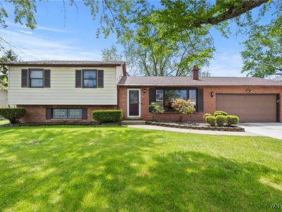 7399 Sunnydale Dr, Niagara Falls, NY, 14304