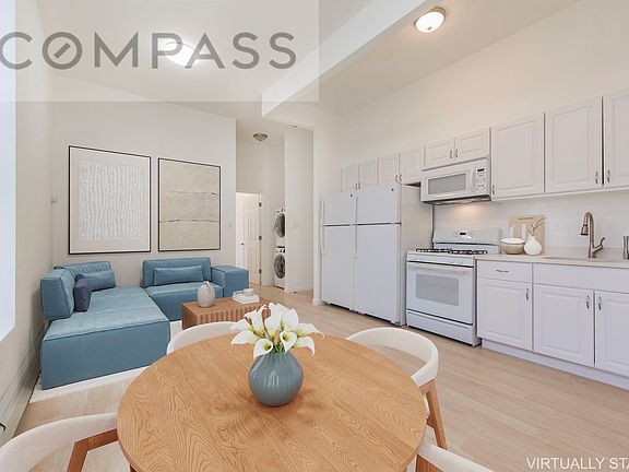 4th image of 400 W 46th St APT 2