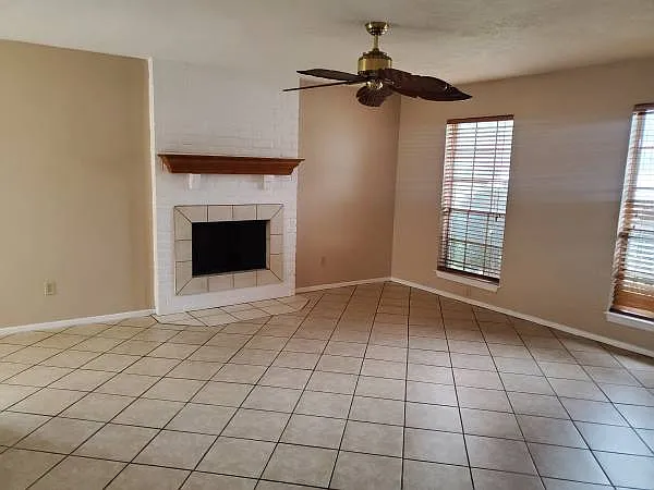 23822 Lestergate Dr — Photo 6