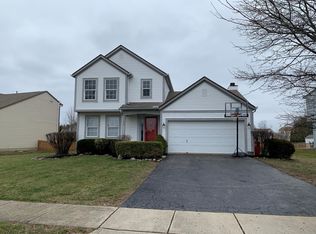 421 Lockmead Dr, Pataskala, OH 43062