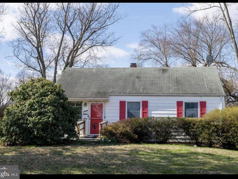 1st image of 1816 Pimmit Dr