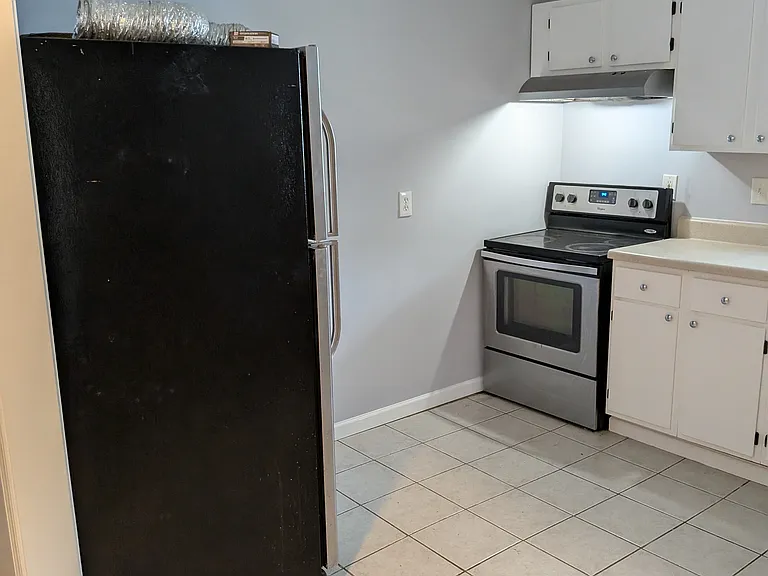574 Fletcher St SW — Photo 10