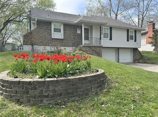 1005 SE Alice St, Blue Springs, MO 64014