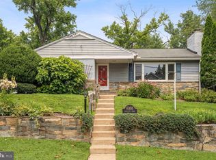 6305 Haviland Dr, Bethesda, MD 20817