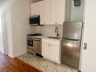 Rented by HOLTON REAL ESTATE INC.