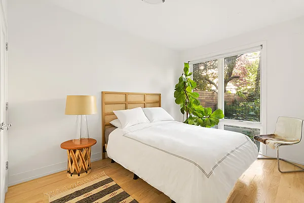 Sold by Compass | media 4