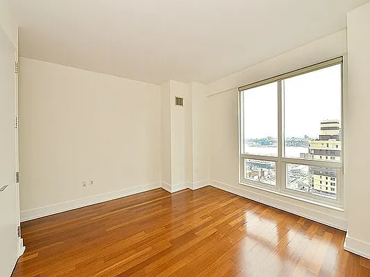 Rented by Cooper & Cooper Real Estate | media 11