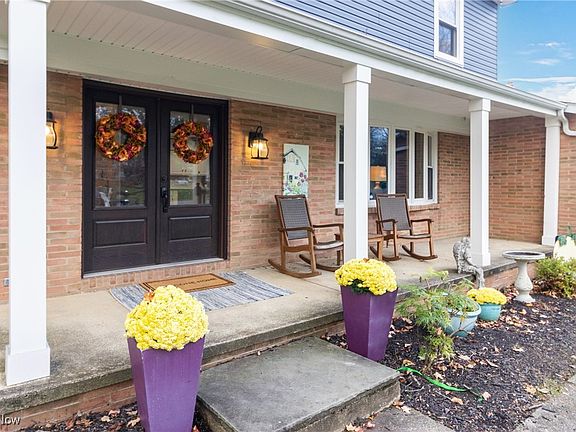 2nd image of 9205 Idlewood Dr