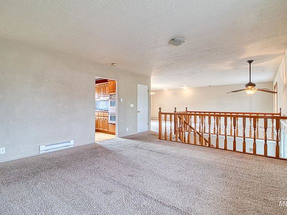 5th image of 2164 Alta Vista Dr