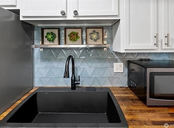 4th image of 3420 15th Ave W APT 102