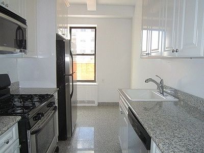 4th image of 200 W 15th St APT 13C