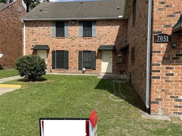 7051 Perkins Place Ct, Baton Rouge, LA 70808