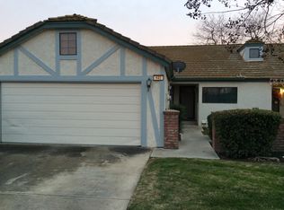 642 W Stuart Ave, Clovis, CA