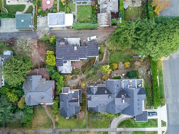 4th image of 609A N Yakima Ave