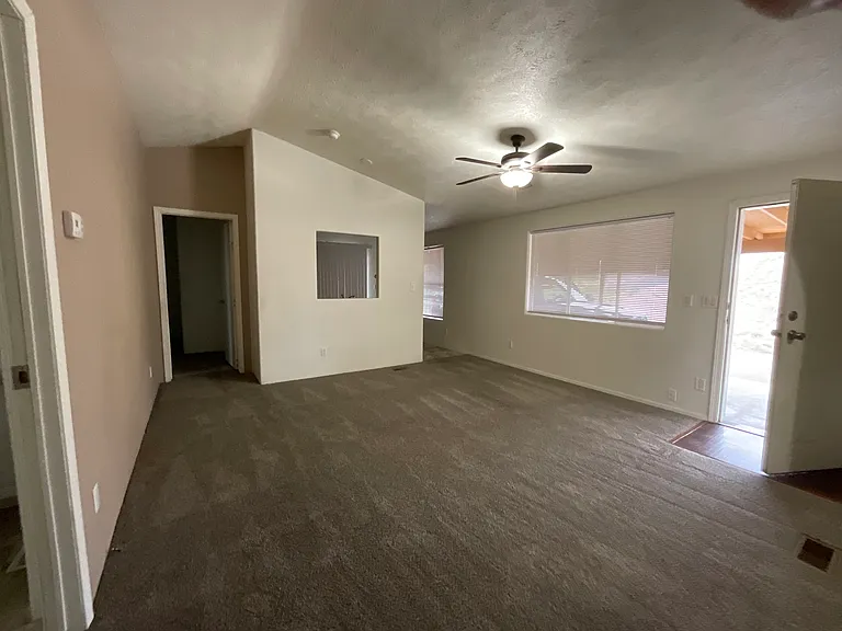 1497 Colina Dr — Photo 3