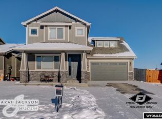 6132 Thunder Valley Rd, Mills, WY 82604