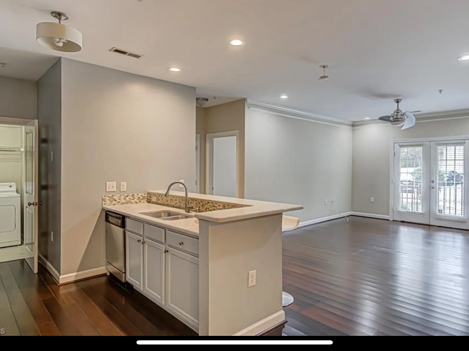 108 Sunset Cir — Photo 3
