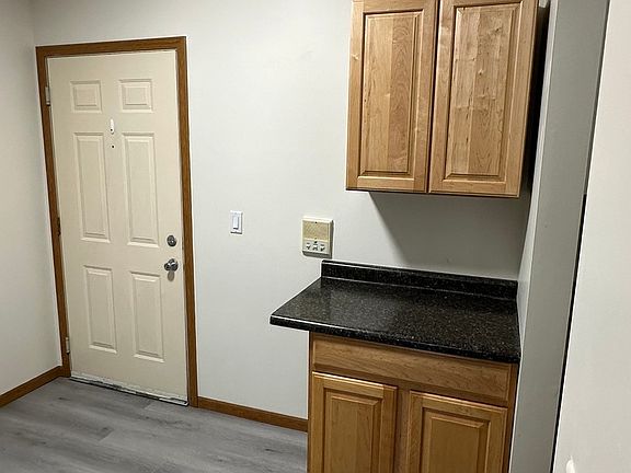 4th image of 551 Leah Ln APT 3B