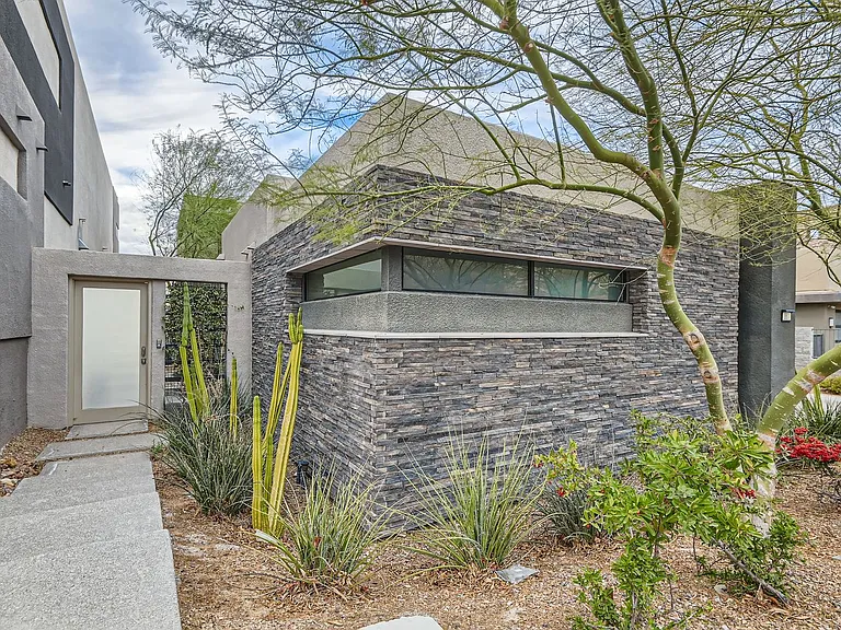 861 Vegas View Dr — Photo 7