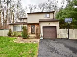 14 Brady Rd, Lake Hopatcong, NJ 07849