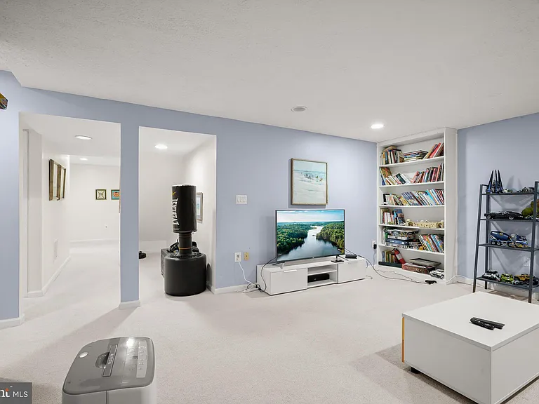 12121 Gatewater Dr — Photo 33