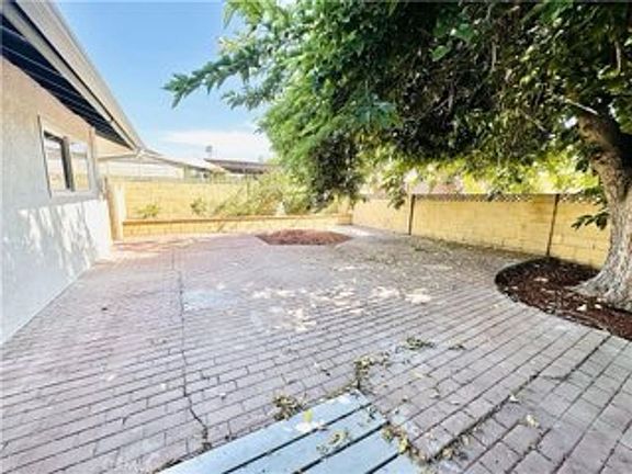 3rd image of 3460 Nutmeg Cir