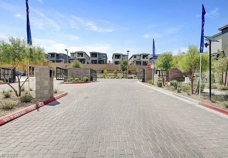 1550 Rock Kestrel St — Photo 29