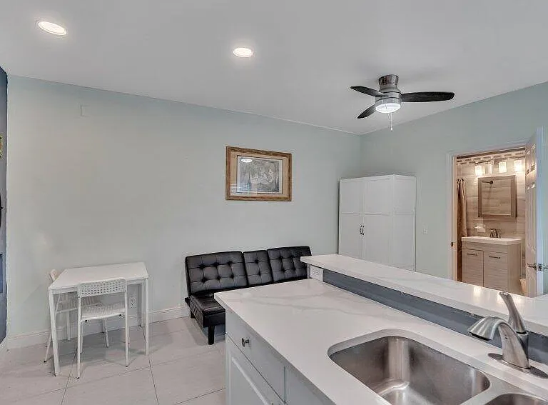 324 Indiana St #3 — Photo 21