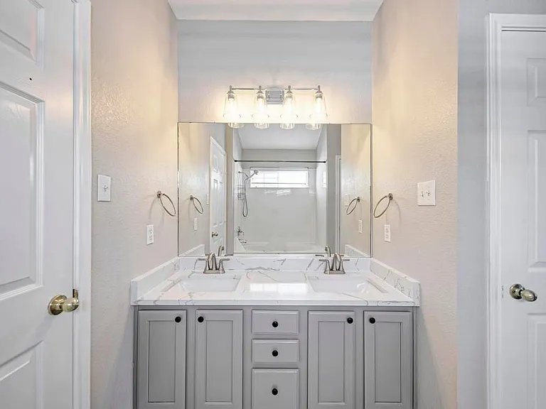 14428 Lilley Brook Cv — Photo 19