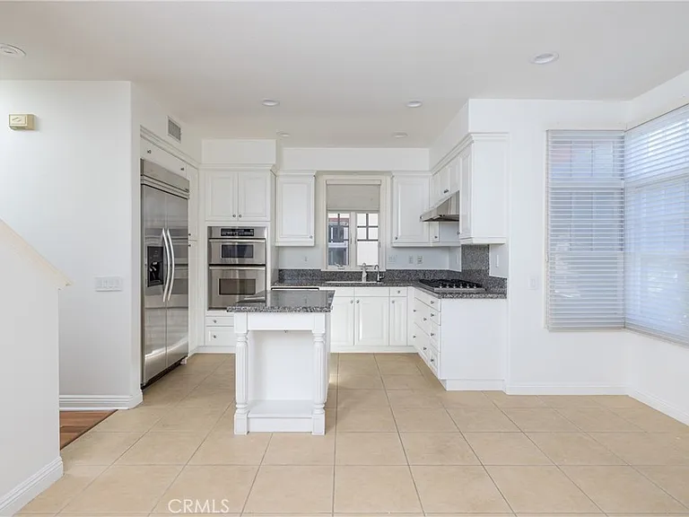 2500 Bungalow Pl — Photo 2