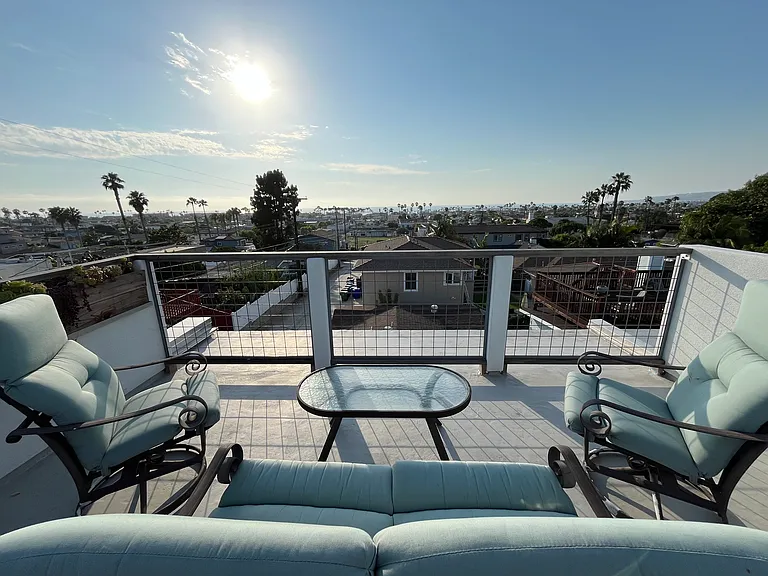 4649 Santa Monica Ave — Photo 5