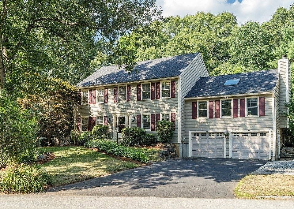 1st image of 4 Robinwood Cir