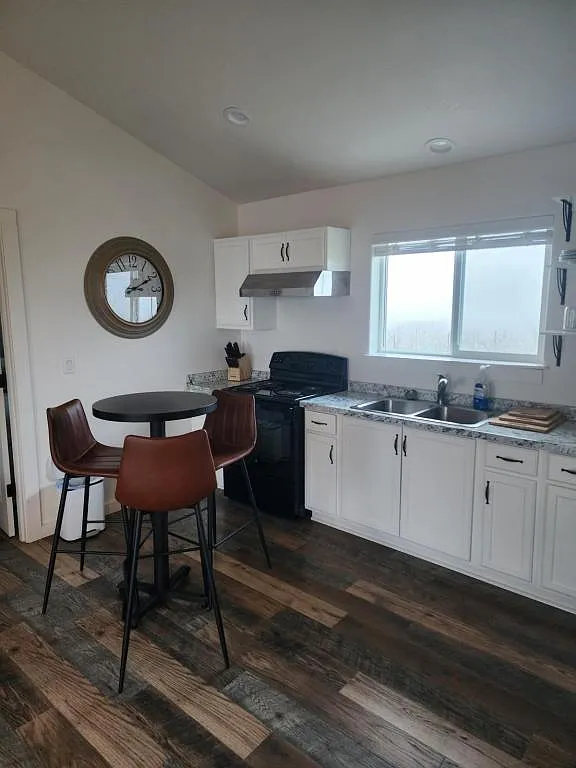 222 Missouri Flat Rd — Photo 2