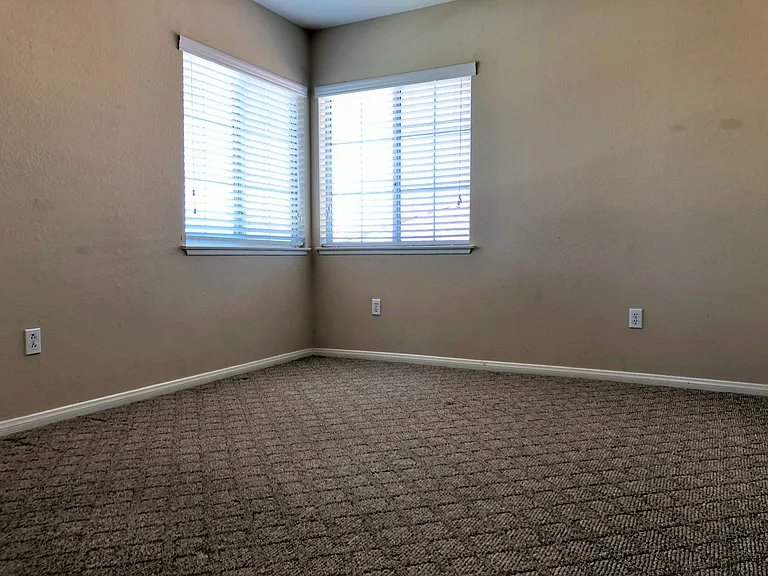 12507 Sunbird Ln — Photo 11