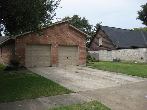 3rd image of 6847 Drewlaine Fields Ln