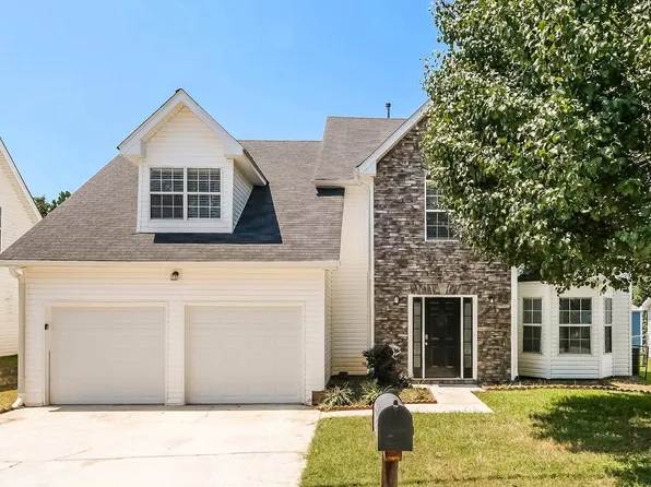 4305 Ward Bluff Dr, Ellenwood, GA 30294