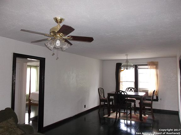 4th image of 134 Alexander Hamilton Dr APT B